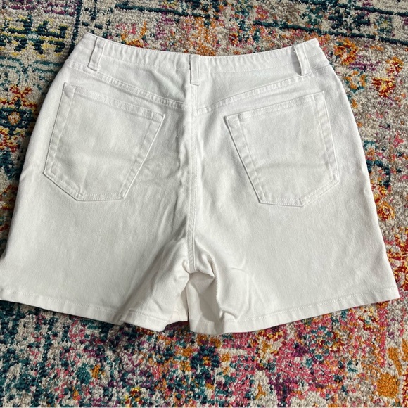 Vintage Mom Jeans Shorts Liz Claiborne White Cotton Sz 10 - Picture 9 of 10